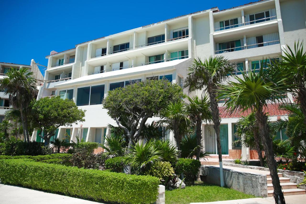 Solymar Condos On The Beach Cancun Exterior photo